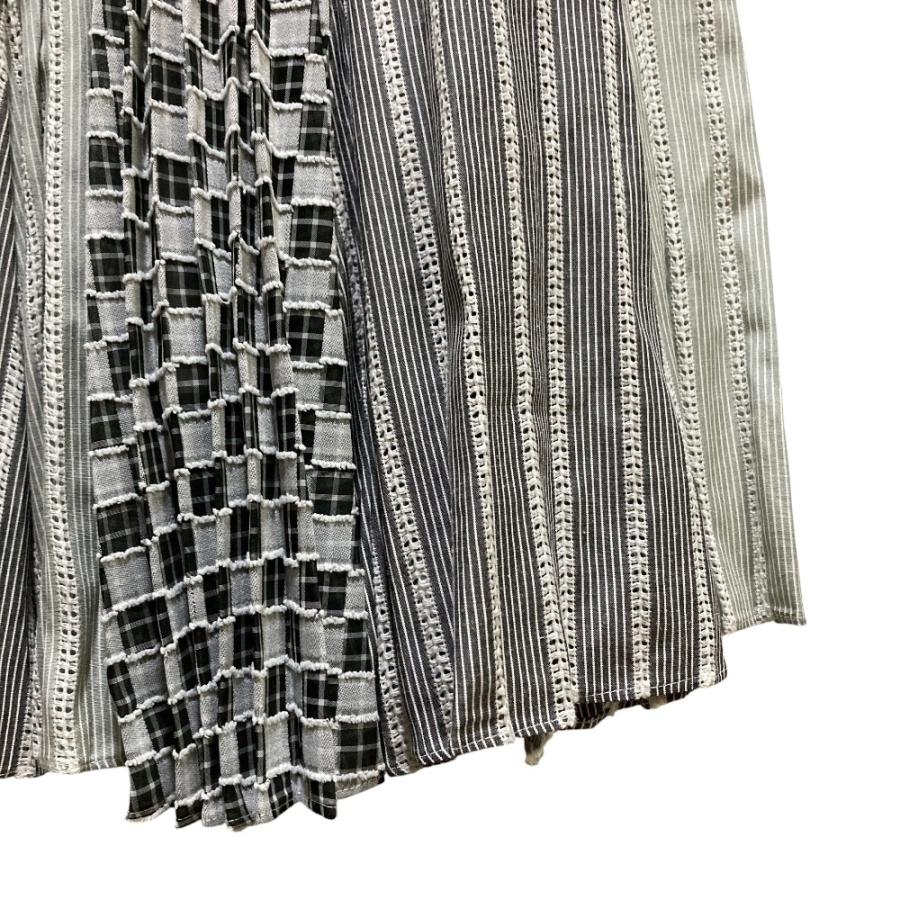 VIVIENNE TAM（ヴィヴィアンタム） 美品 コットンストライプ W EMB