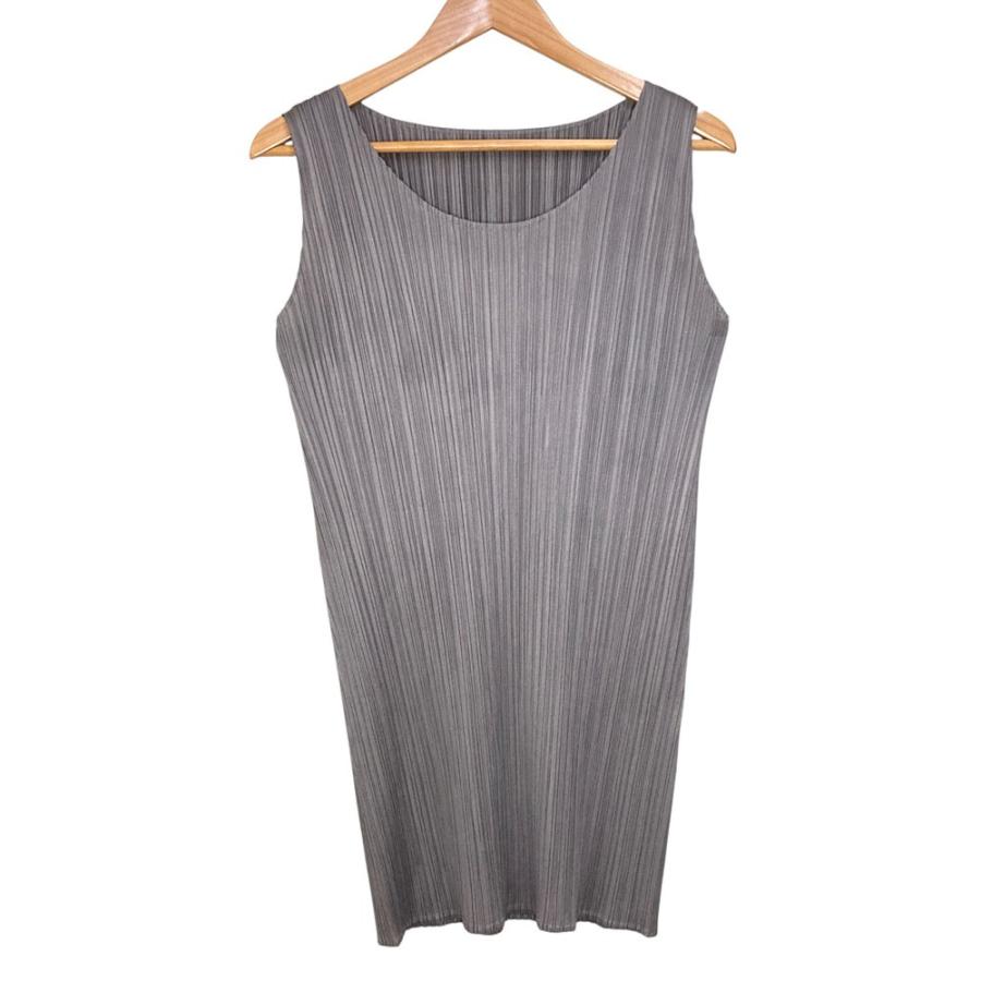 PLEATS PLEASE ISSEI MIYAKE ノースリーブカットソー PLEATS PLEASE（プリーツ プリーズ） 美品 PLEATS PLEASE ISSEY MIYAKE