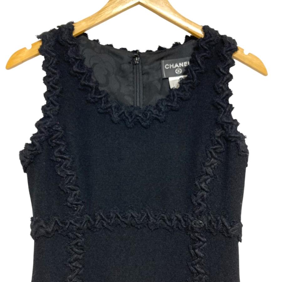 美品 CHANEL シャネル 07A ココマーク ツイード ノースリーブ ワンピース P31338 サイズ38 ブラック レディース 古着 中古の画像