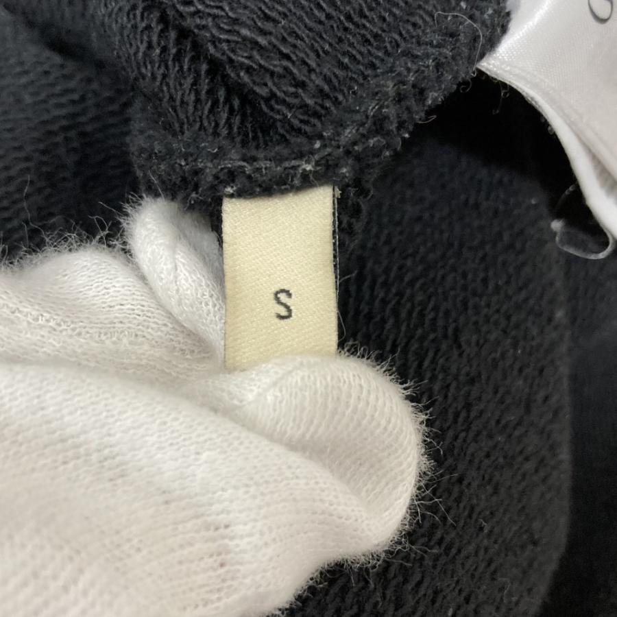美品 GUCCI グッチ ジオメトリック ロゴプリント プルオーバー パーカー 681210 Sサイズ ブラック メンズ 古着 中古_5