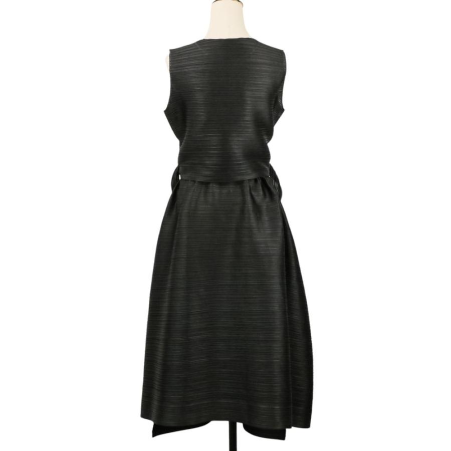 PLEATS PLEASE（プリーツ プリーズ） 美品 PLEATS PLEASE ISSEY MIYAKE