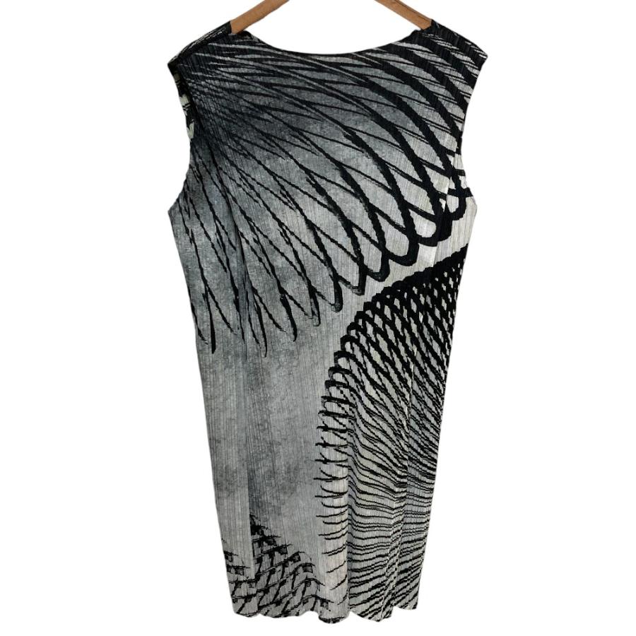 【美品】PLEATS PLEASE プリーツプリーズ ノースリーブ　チュニック PLEATS PLEASE（プリーツ プリーズ） 美品 PLEATS PLEASE ISSEY MIYAKE
