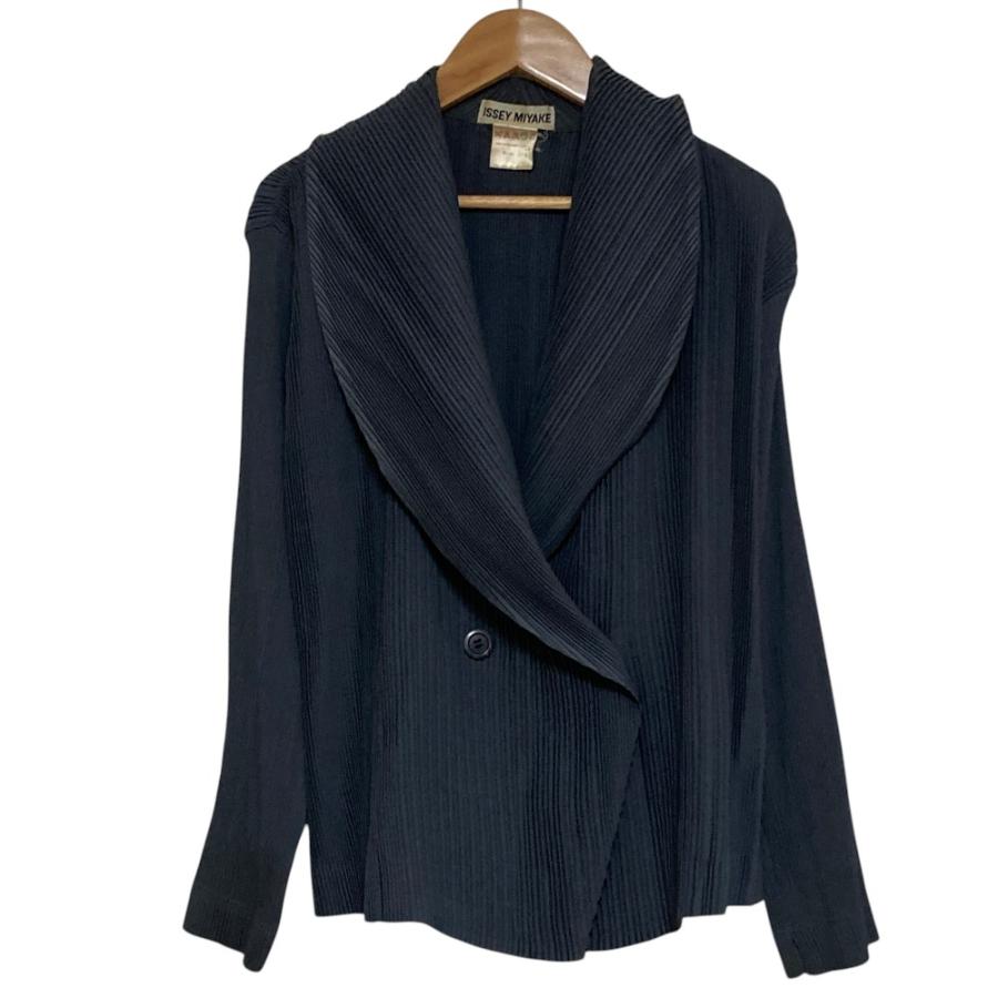 ISSEY MIYAKE（イッセイミヤケ） 美品 ショールカラー プリーツ 