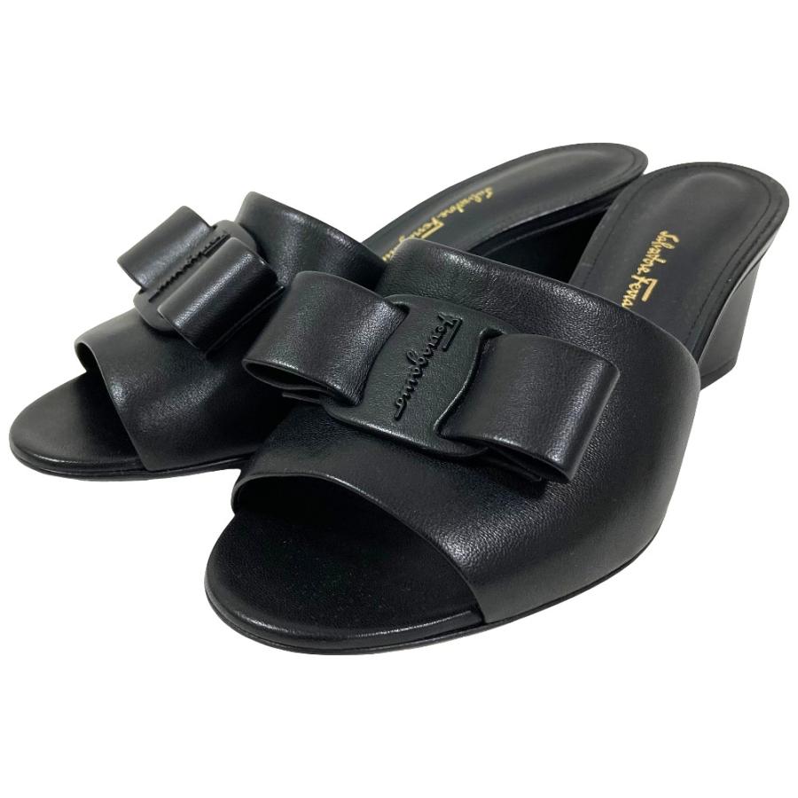 未使用 Salvatore Ferragamo サルヴァトーレフェラガモ VALERY 55