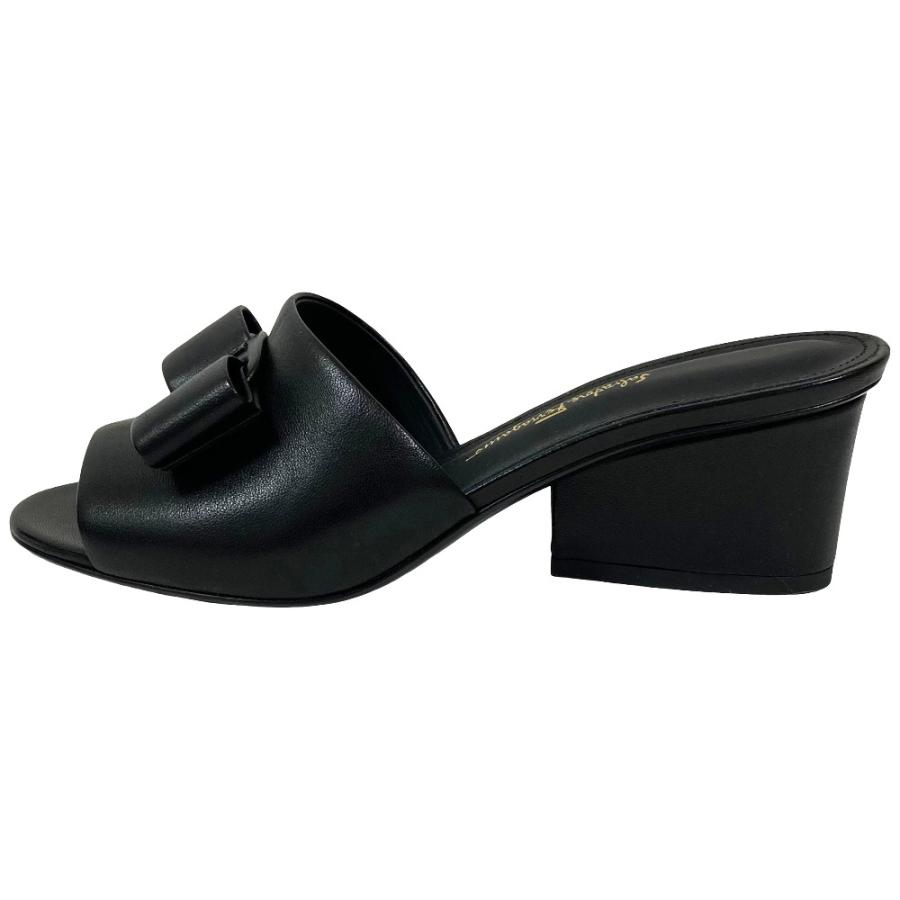 未使用 Salvatore Ferragamo サルヴァトーレフェラガモ VALERY 55