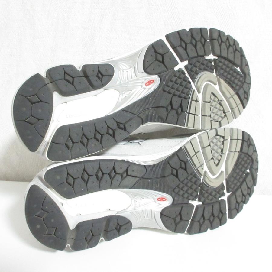 New Balance（ニューバランス） 美品 GORE-TEX スニーカー M2002RXJ
