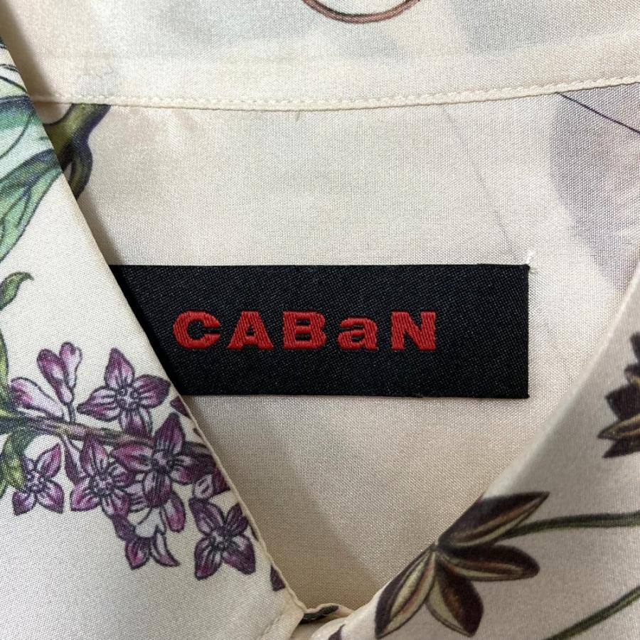 CABaN（キャバン） 美品 シルク ボタニカルプリントレギュラーカラー