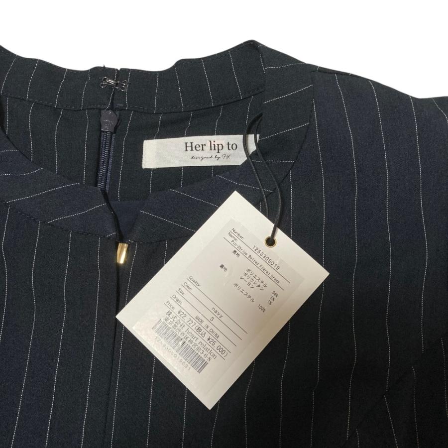 未使用 Herlipto ハーリップトゥ Pin-Striped Belted Flared Dress