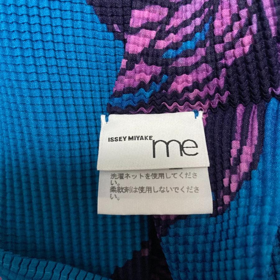 me ISSEY MIYAKE 新品同様 ミーイッセイミヤケ ハイネックプリーツ