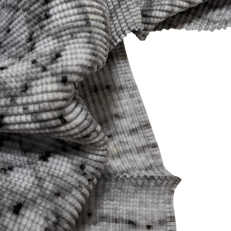 me ISSEY MIYAKE 新品同様 ミーイッセイミヤケ ハイネックブラウス
