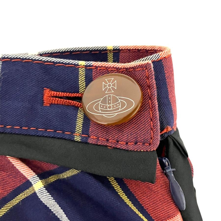 美品　ヴィヴィアンウエストウッド　変形　タータンチェック　スカート　3 Vivienne Westwood（ヴィヴィアンウエストウッド） 美品 Vivienne