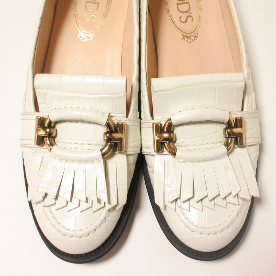 新品 TOD'S ドライビングシューズ フリンジローファー ゴールド 38 美品 TOD'S トッズ Tリング フリンジ ローファー シューズ 38 1/2 25.5