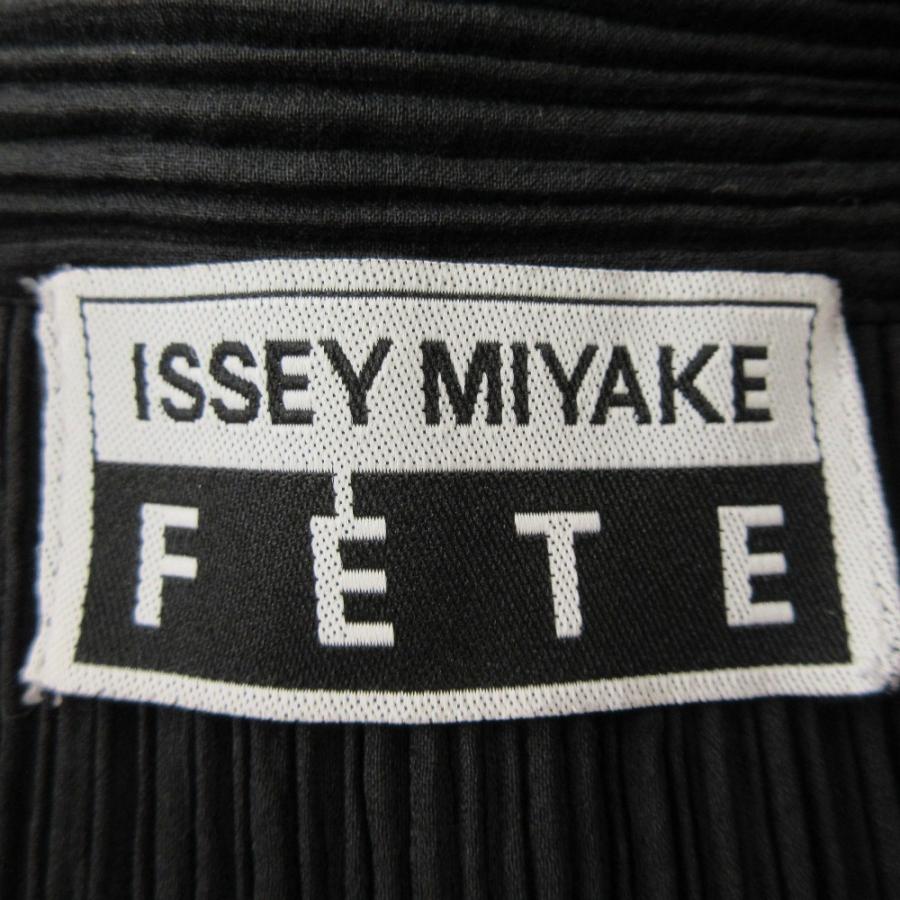 ISSEY MIYAKE FETE プリーツ テーラードジャケット 美品 ISSEY MIYAKE FETE イッセイミヤケフェット プリーツテーラード