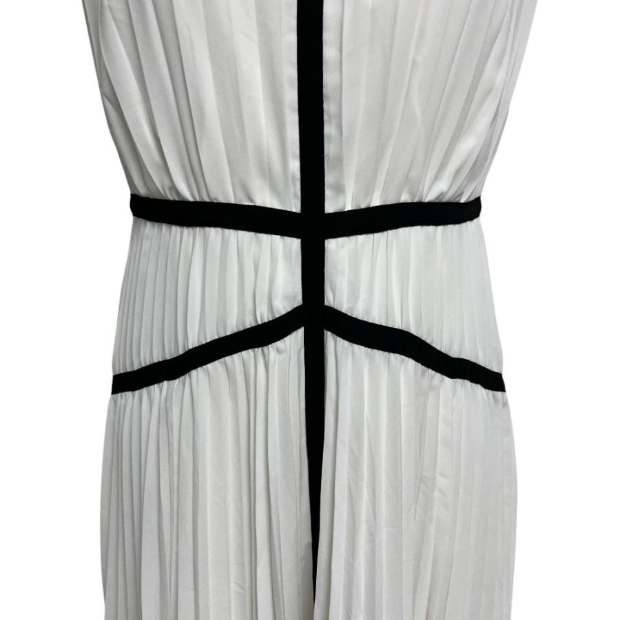 未使用 Herlipto ハーリップトゥ Formentera Pleated Bicolor Dress