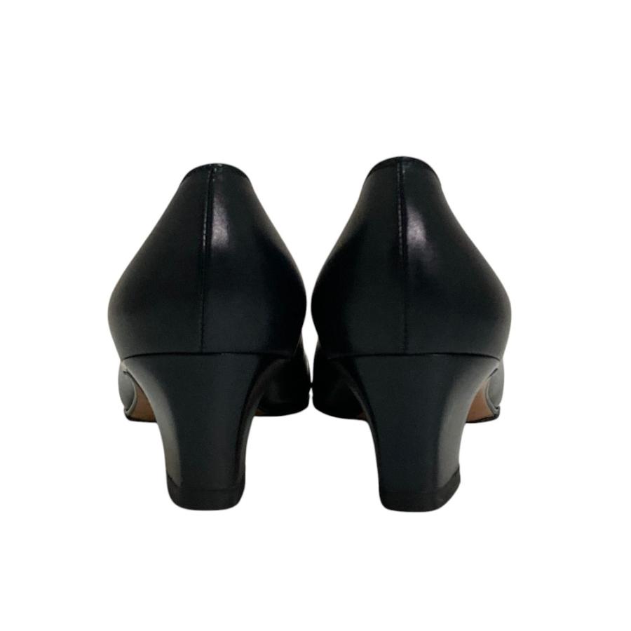 美品 Salvatore Ferragamo サルヴァトーレフェラガモ レザー