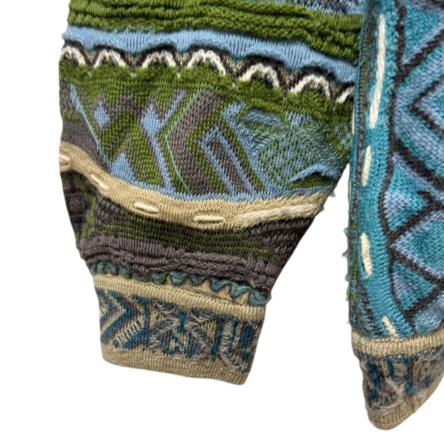 美品 クリーニング済み COOGI クージー 長袖 Vネック 3D ニット 美品 クリーニング済み COOGI クージー 長袖 Vネック 3D ニット