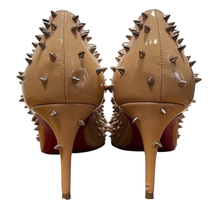 Christian Louboutin ポインテッドトゥ　パテントレザー Christian Louboutin（クリスチャンルブタン） 美品 パテントレザー
