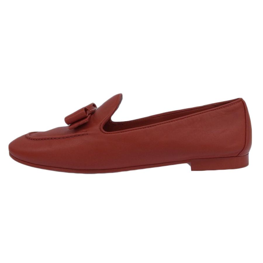 美品 Salvatore Ferragamo サルヴァトーレフェラガモ LESLEY レザー 