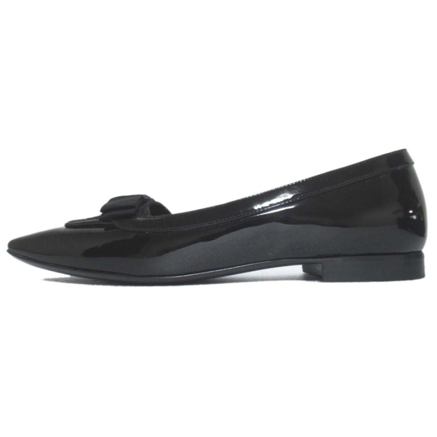 GUCCI（グッチ） 美品 24SS GUCCI パテントレザー GG柄 スクエアトゥ 