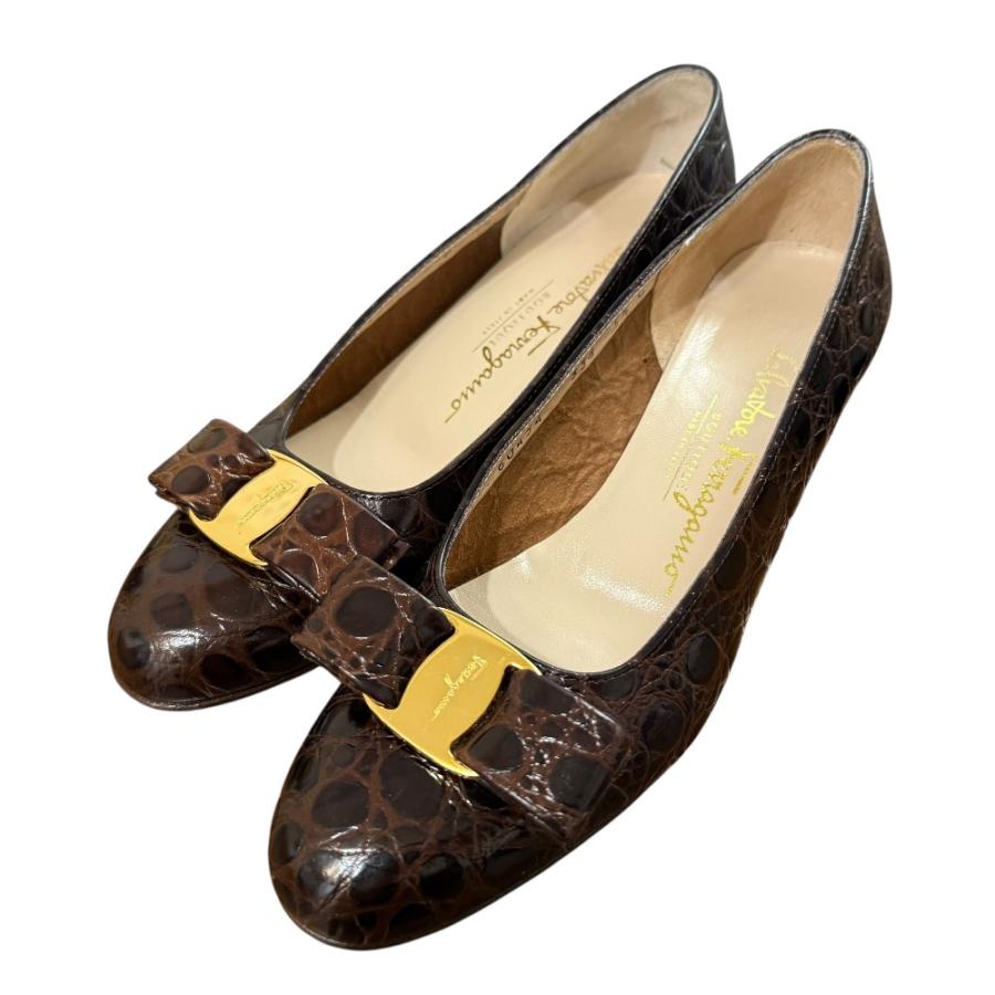 美品 Salvatore Ferragamo サルヴァトーレフェラガモ クロコ型押し 