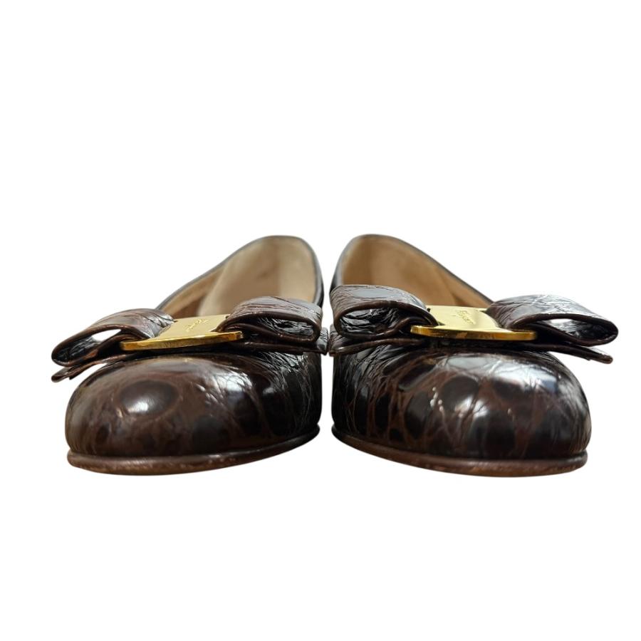 美品 Salvatore Ferragamo サルヴァトーレフェラガモ クロコ型押し 