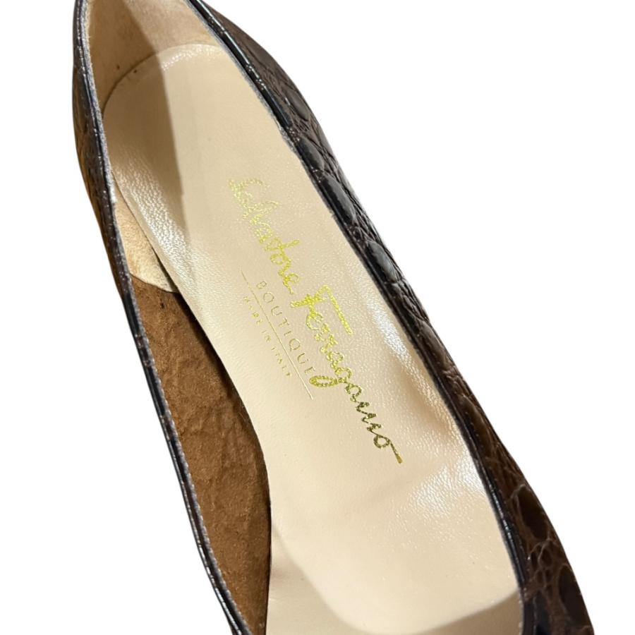 【新品未使用】フェラガモ パンプス ヒール クロコ型押し レザー ヴァラリボン 美品 Salvatore Ferragamo サルヴァトーレフェラガモ クロコ型押し