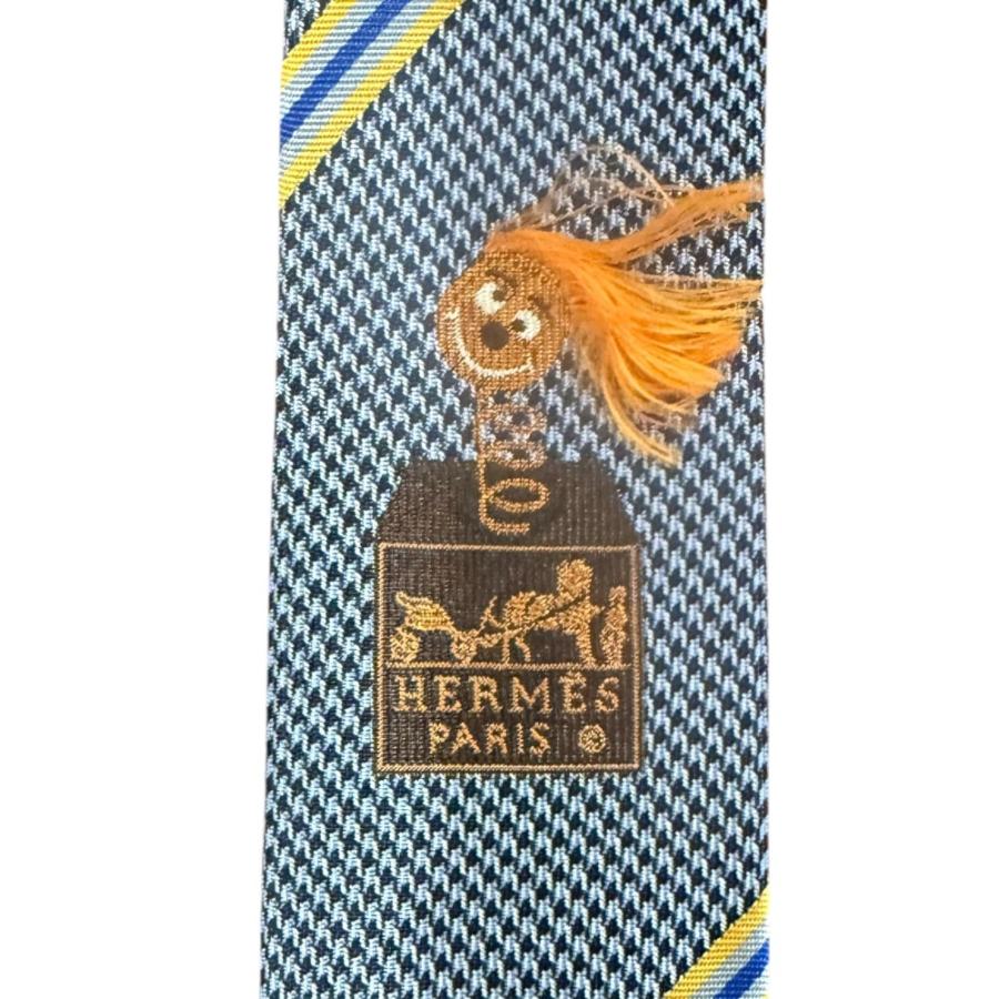 美品 HERMES エルメス レジメンタルストライプ柄 シルク100％ ネクタイ ブルー系 メンズ 古着 中古 USED HERMES（エルメス） 美品 レジメンタルストライプ柄 シルク100
