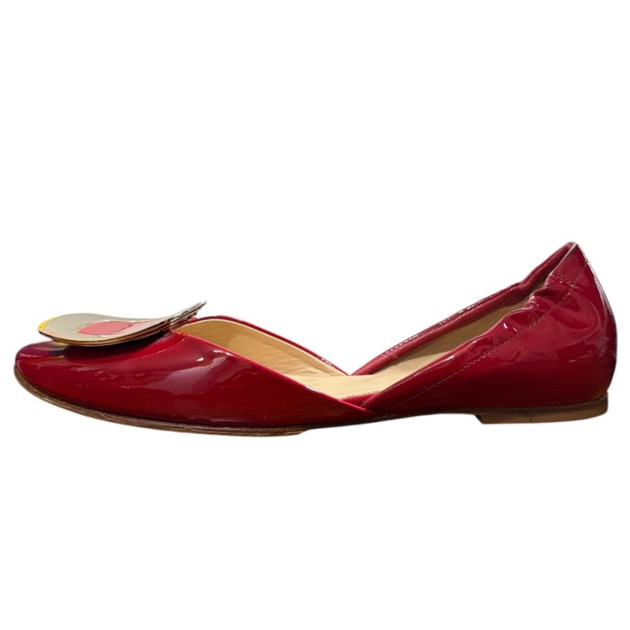 Roger Vivier（ロジェヴィヴィエ） 美品 パテントレザー フラット 