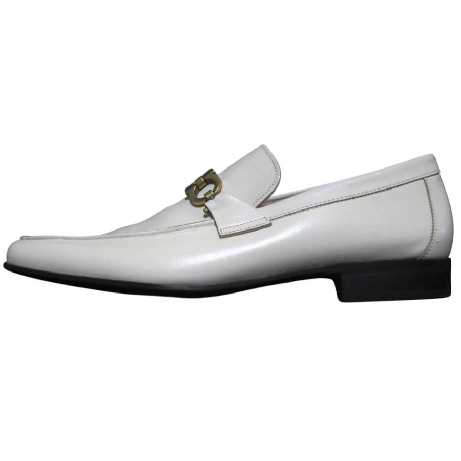 美品 Salvatore Ferragamo サルヴァトーレフェラガモ ガンチーニ金具 