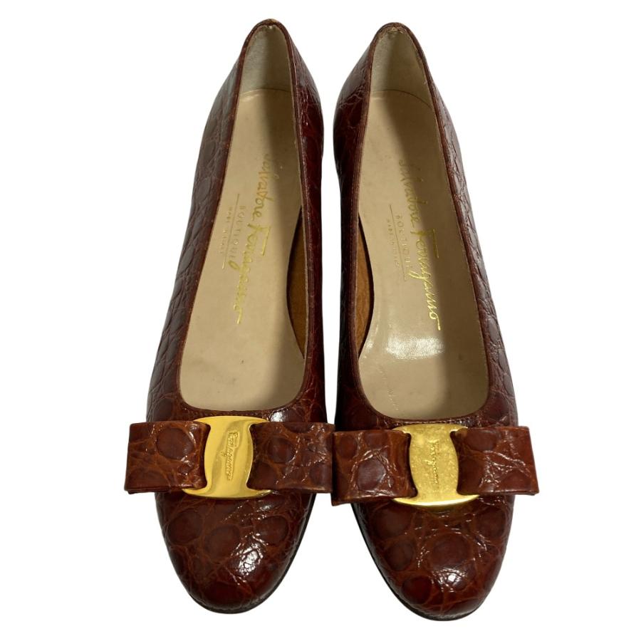 美品 Salvatore Ferragamo サルヴァトーレフェラガモ クロコ型押し 