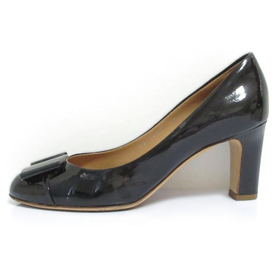 美品 Salvatore Ferragamo サルヴァトーレフェラガモ ヴァラ金具 