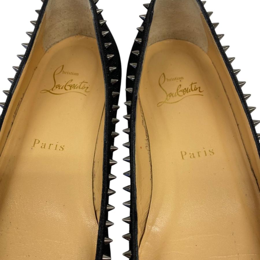 Christian Louboutin（クリスチャンルブタン） スタッズ装飾 フラット