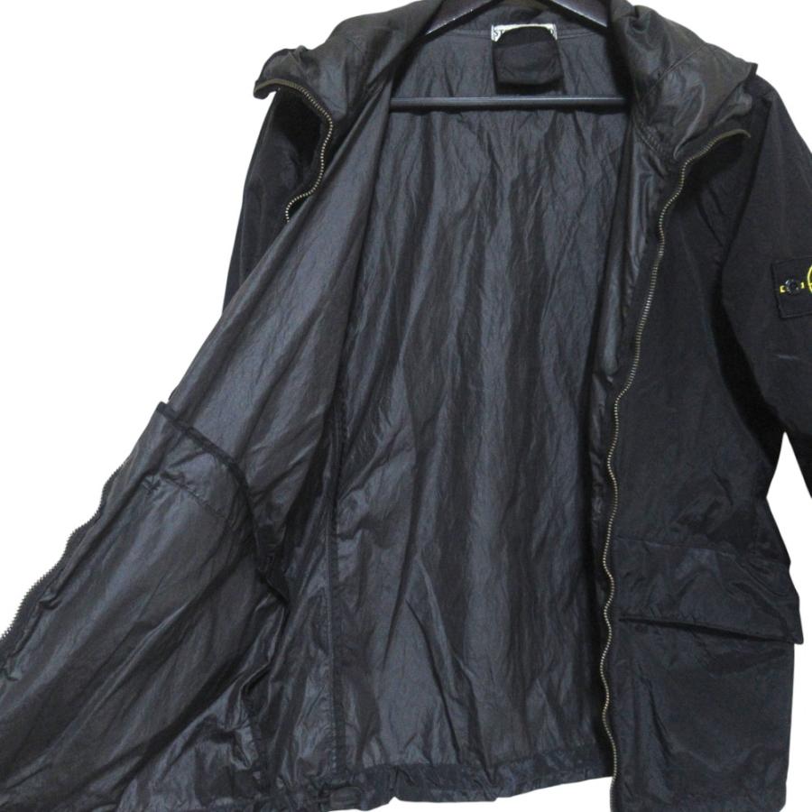 STONE ISLAND（ストーン アイランド） 美品 ナイロンメタル ジップ