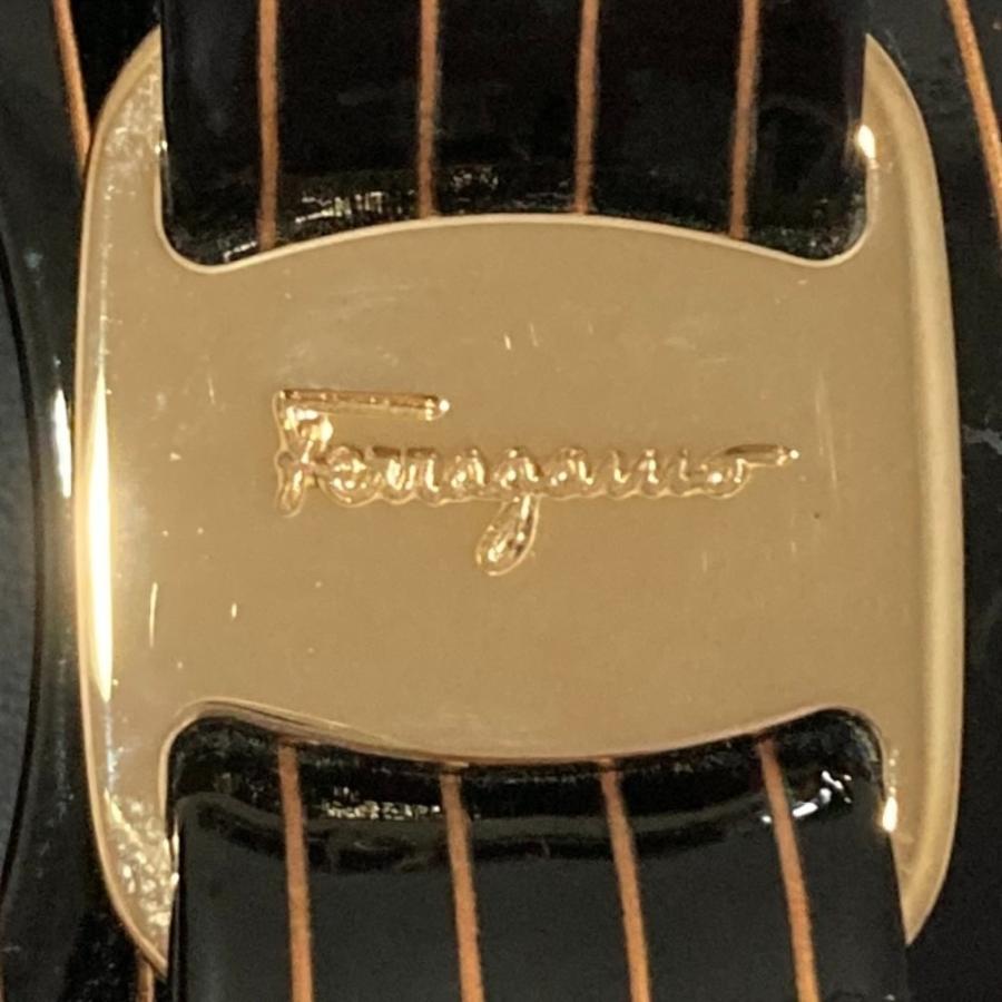 良品 Salvatore Ferragamo サルヴァトーレフェラガモ パテントレザー