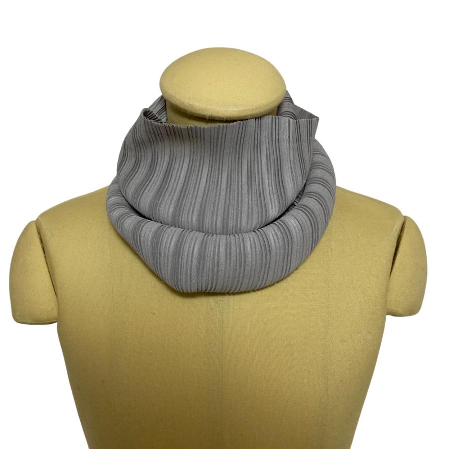 未使用:PLEATS PLEASE プリーツプリーズ ネックウォーマー スヌード PLEATS PLEASE（プリーツ プリーズ） 美品 ネックウォーマー グレー