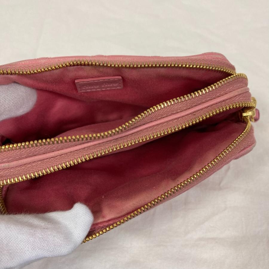 miu miu（ミュウミュウ） ナッパレザー アクセサリーポーチ バッグ
