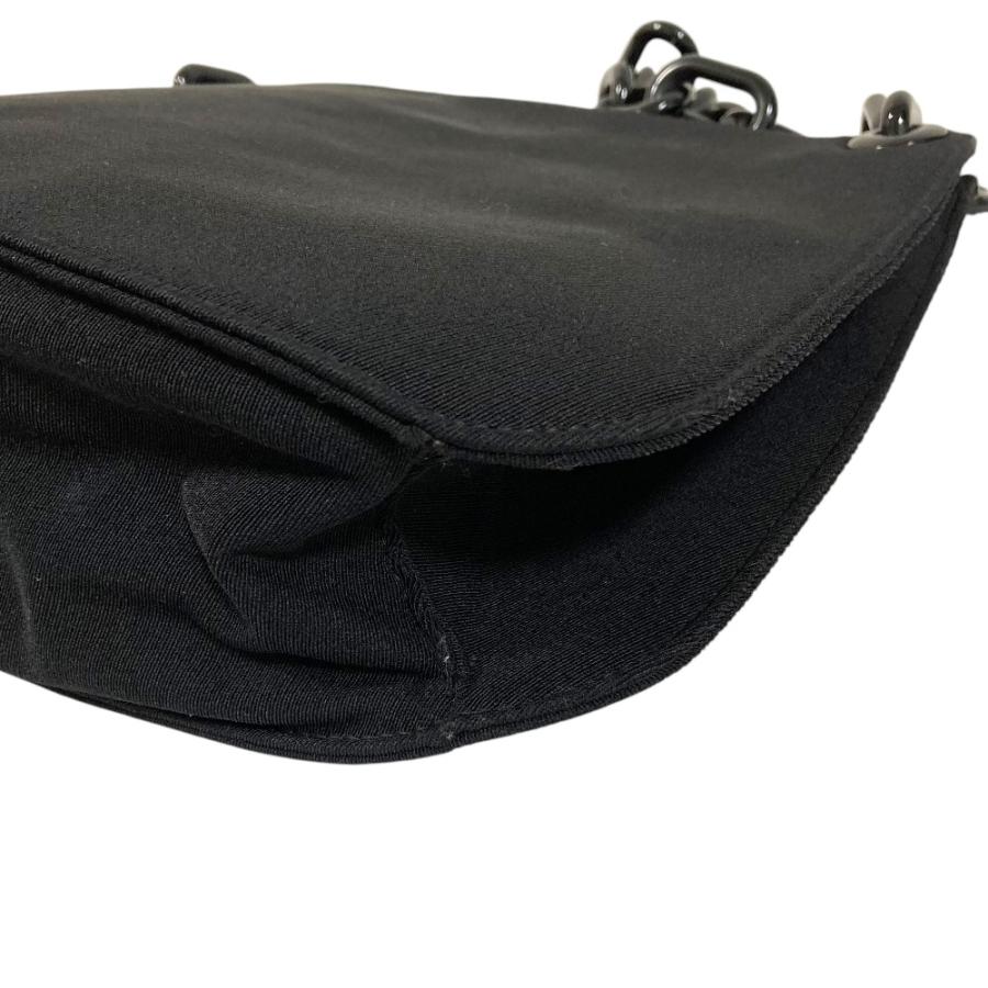 PRADA（プラダ） 美品 トライアングルロゴプレート ナイロン