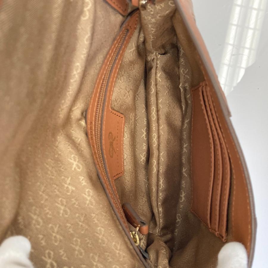 ANYA HINDMARCH（アニヤ・ハインドマーチ） 美品 BITS＆BOBS レザー