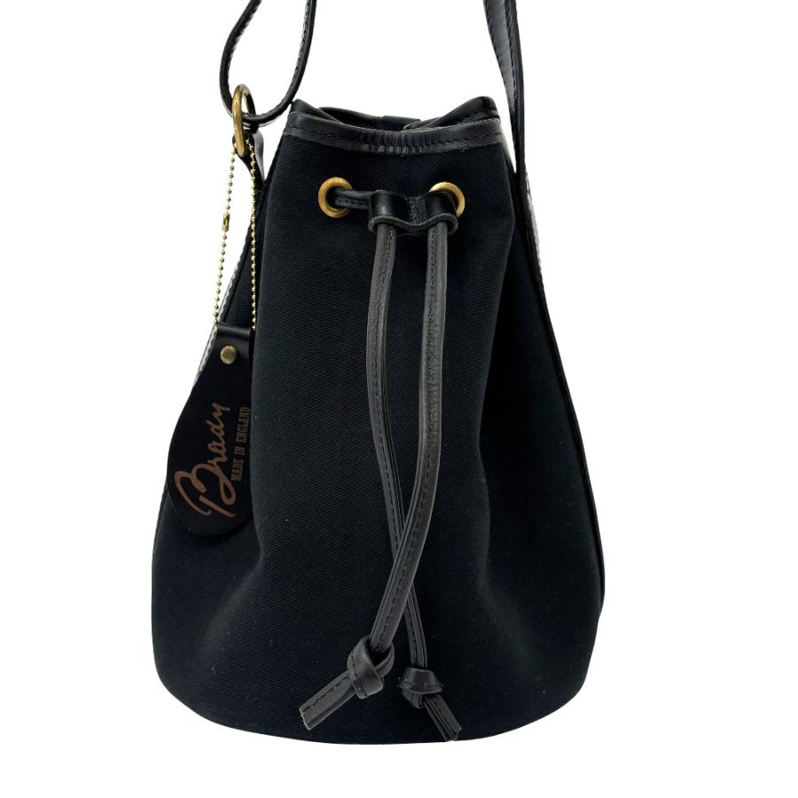 BRADY（ブレディ） 良品 カルダー 巾着ショルダーバッグ ブラック