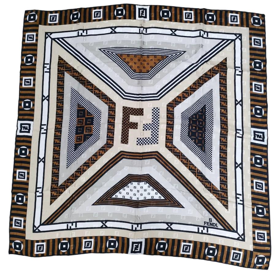 FENDI（フェンディ） 良品 シルク100％ 総柄 大判 バンダナ スカーフ