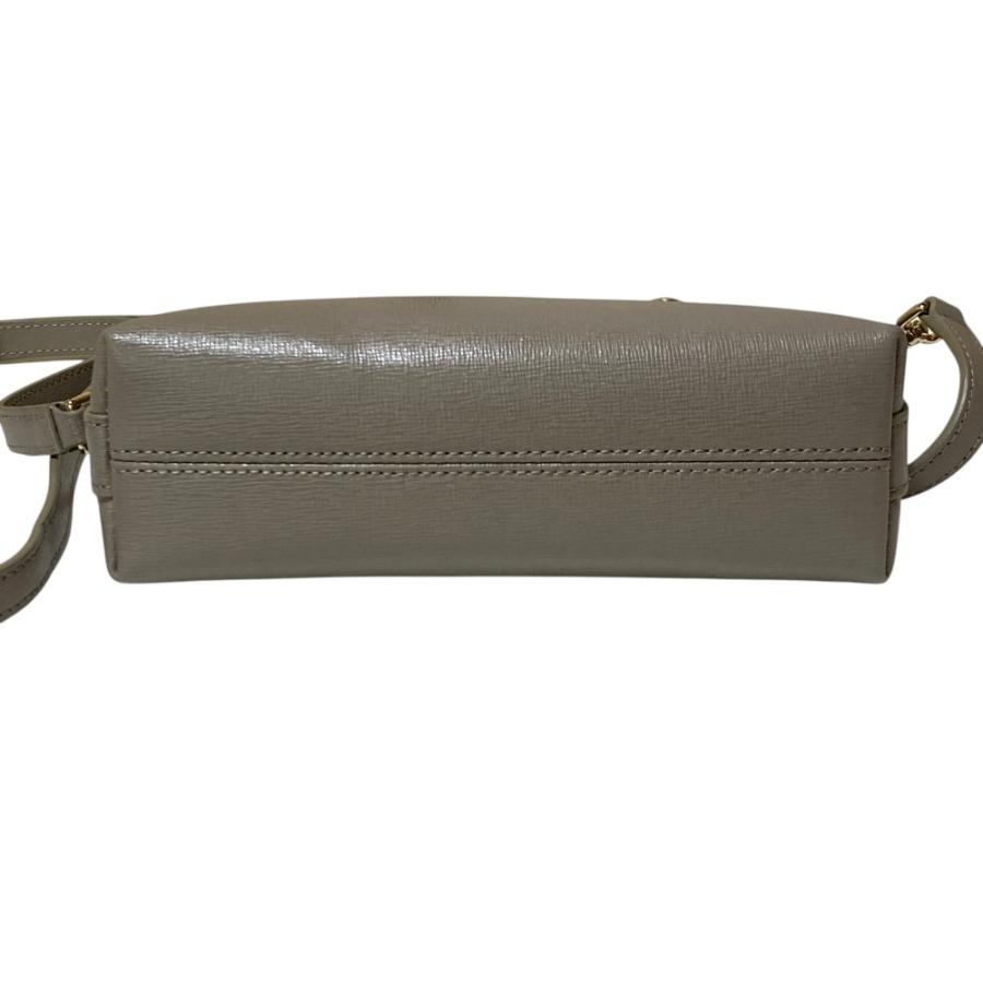 FURLA（フルラ） 新品同様 パイパー レザー ショルダーバッグ 