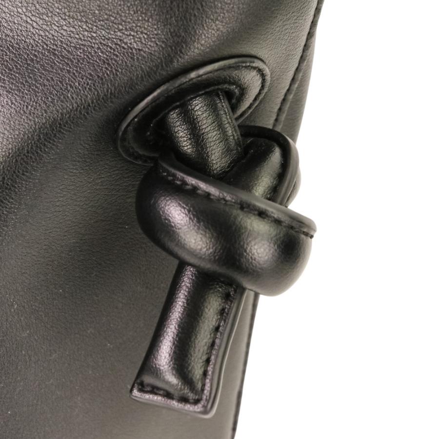 VASIC（ヴァジック） 美品 PATTI MINI パッティミニ レザー