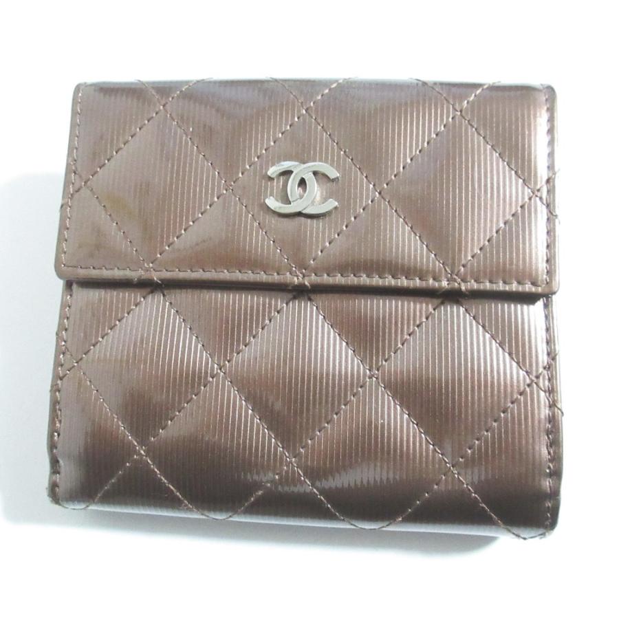 良品 CHANEL シャネル マトラッセ パテントレザー Wホック コンパクトウォレット 財布 ブロンズカラー レディース 古着 中古 USED CHANEL（シャネル） 良品 マトラッセ パテントレザー Wホック
