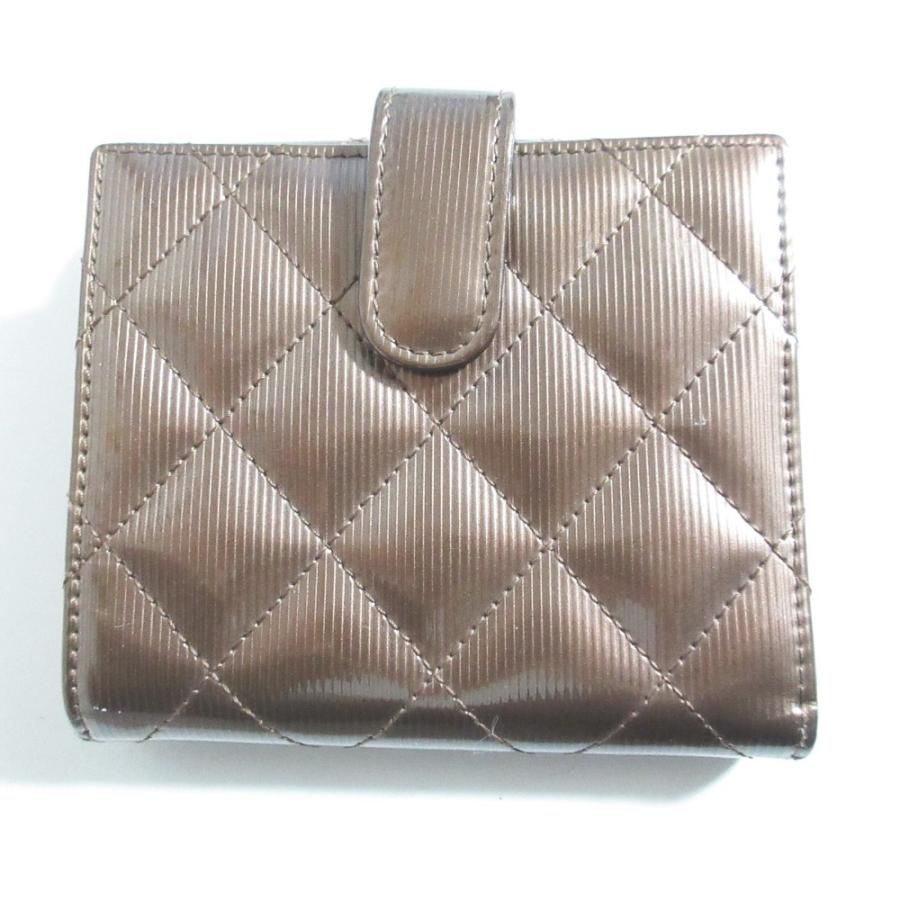 良品 CHANEL シャネル マトラッセ パテントレザー Wホック コンパクトウォレット 財布 ブロンズカラー レディース 古着 中古 USED CHANEL（シャネル） 良品 マトラッセ パテントレザー Wホック