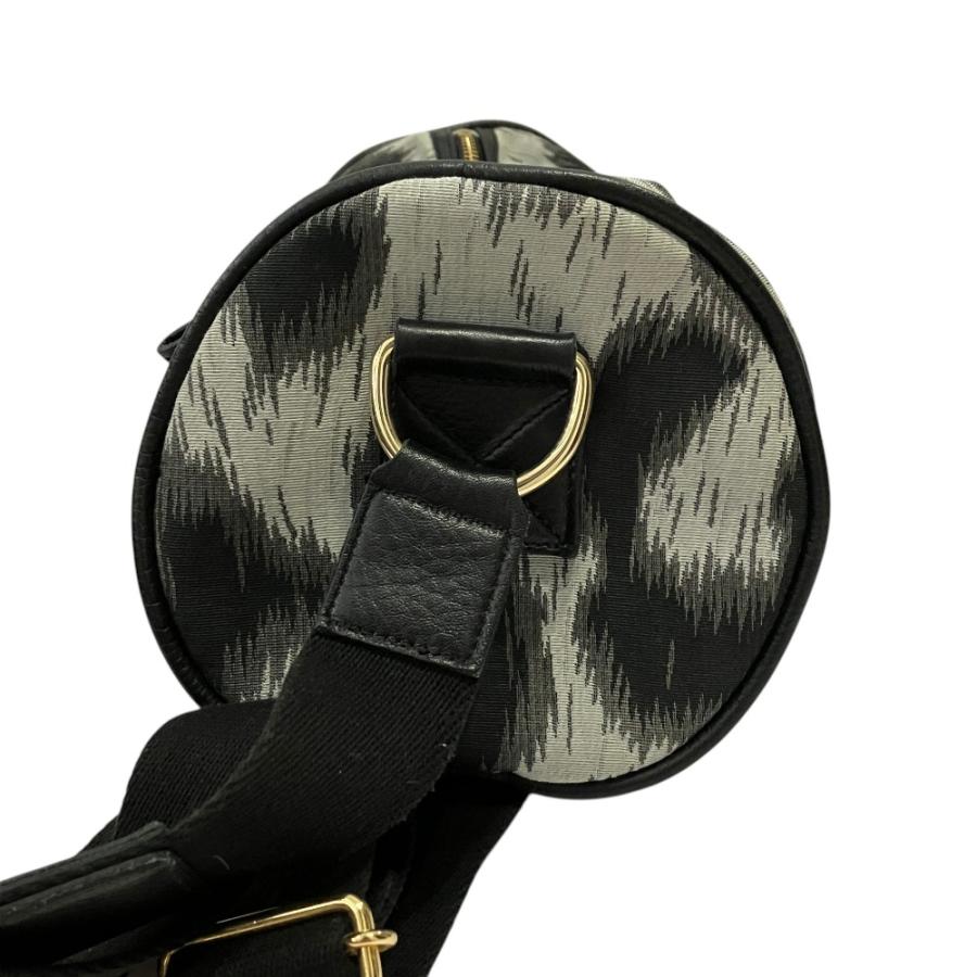 Vivienne Westwood（ヴィヴィアンウエストウッド） 美品 レオパード柄