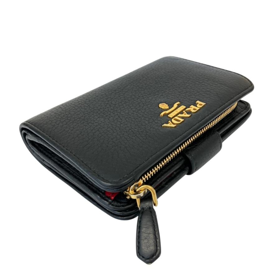 箱付き プラダ 財布 二つ折り レザー ロゴ コンパクト レザー ブラック 黒 PRADA（プラダ） 良品 ロゴプレート レザー コンパクトウォレット 二