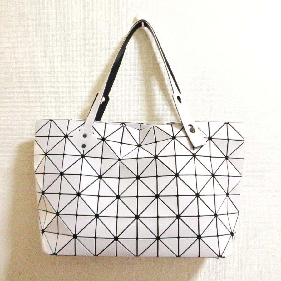 最終価格　中古美品　保証書有　トートバッグ　BAOBAO イッセイミヤケ BAO ISSEY MIYAKE 良品 BAOBAO バオバオ イッセイミヤケ ROCK MATTE