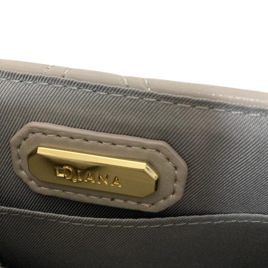 DIANA（ダイアナ） 美品 スタッズ キルティング ハンドバッグ
