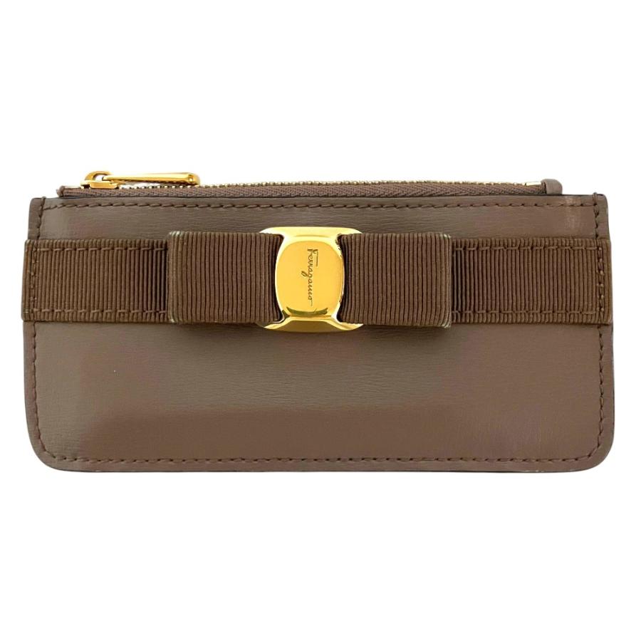 未使用品⭐︎サルヴァトーレフェラガモ ヴァラリボン 財布ケース カードケース 美品 Salvatore Ferragamo サルヴァトーレフェラガモ ヴァラリボン
