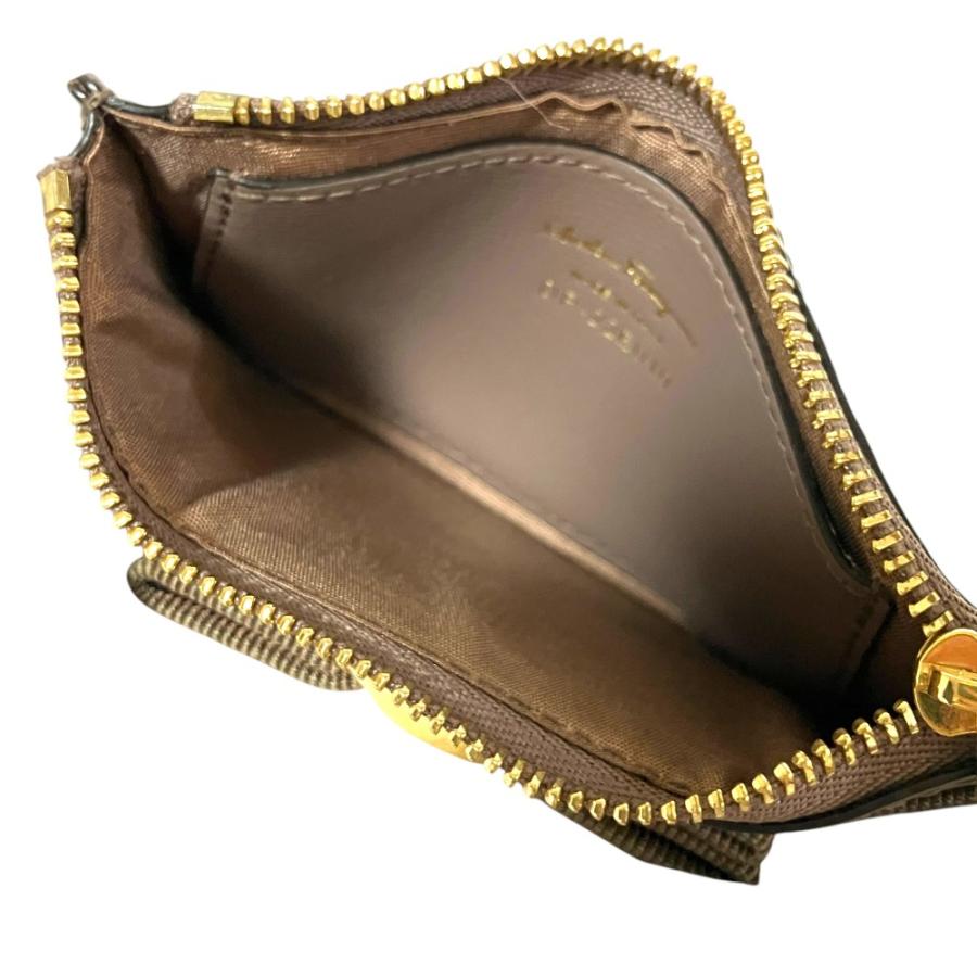 美品 Salvatore Ferragamo サルヴァトーレフェラガモ ヴァラリボン 